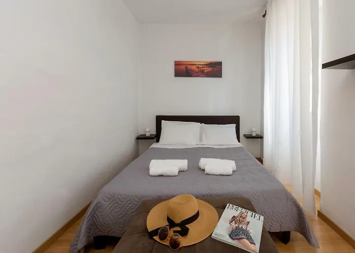 Yasmin House By Corfuescapes